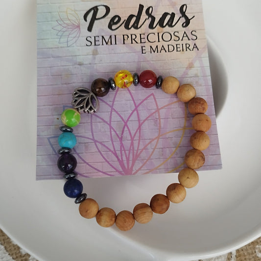 Pulseira de Madeira com Pedras dos 7 Chakras e Pendente de Flor de Lótus